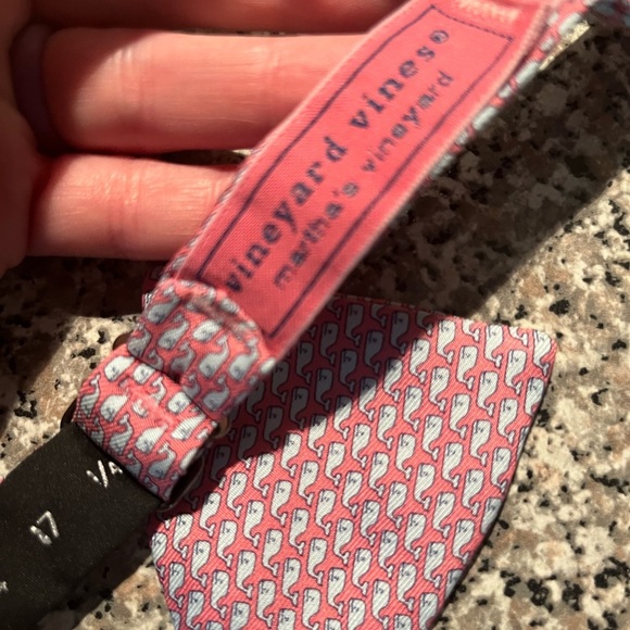 Vineyard Vines Men's Silk Bow Tie - Picture 2 of 2